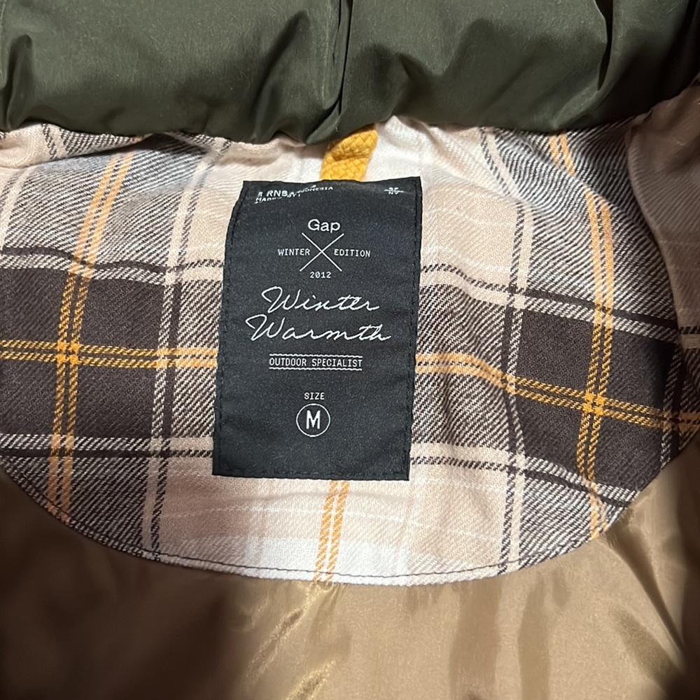 Gap Puffer Jacket - Picture 2 of 6